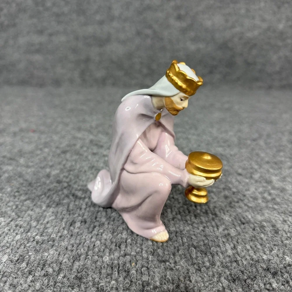 Vintage Avon Magi Balthasar‎ Figurine Bethlehem Nativity Christmas Decor